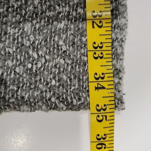 𝅺Knitted Marled Grey Chuncky Cozy Infinity‎ Scarf - Picture 3 of 3